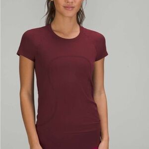 NWT lululemon athletic”Red Merlot” Short Sleeve Swiftly Tee 2.0